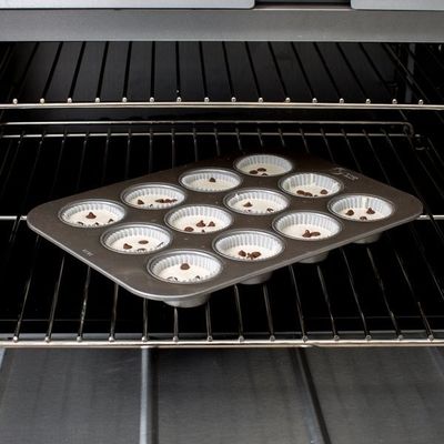 Karbowana szkliwiona aluminiowa blacha do pieczenia o dużej wytrzymałości 1,5 mm stal aluminiowana 12 przegródek